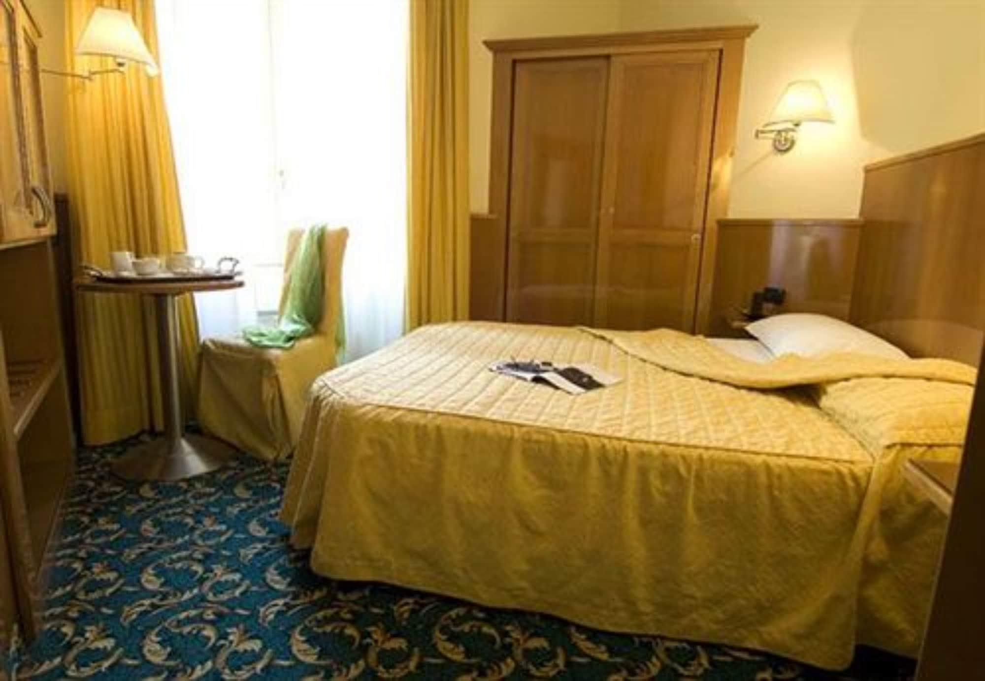 Hotel Cinque Giornate Mailand Exterior foto